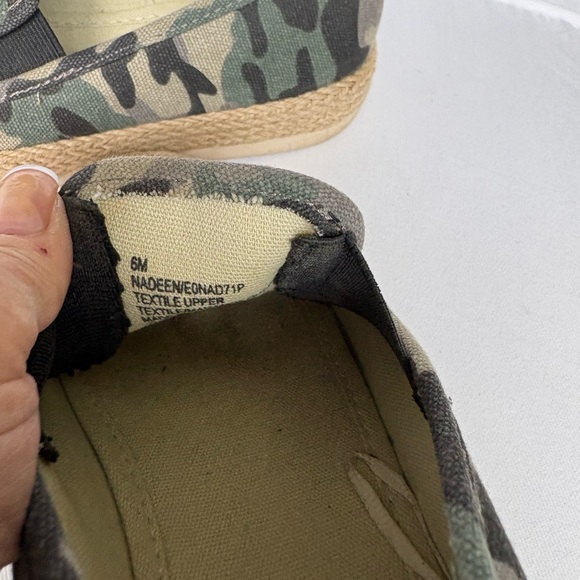 Esprit Camouflage Espadrilles - Picture 2 of 3